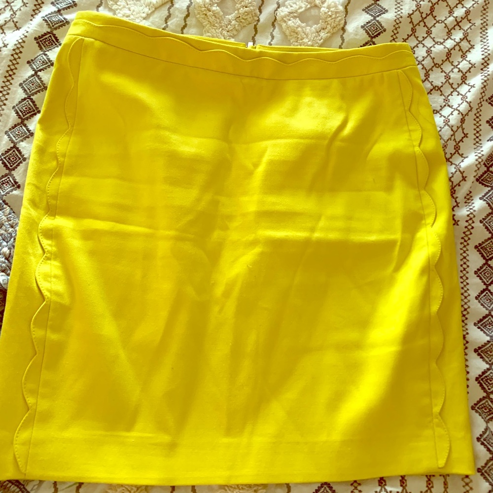 Banana Republic scallop skirt